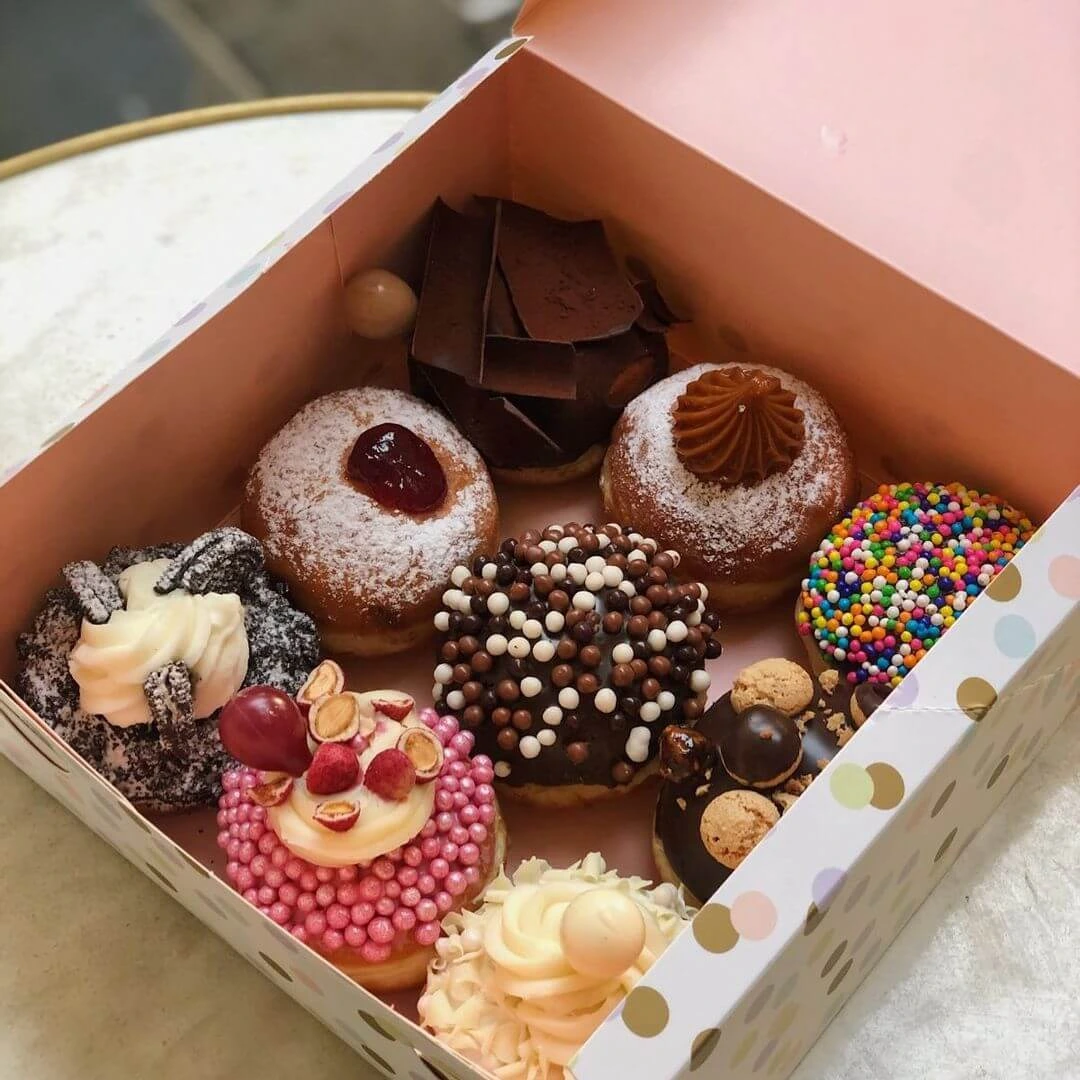 Donut kutusu donutlarınız için ideal bir donut ambalajı çözümüdür
